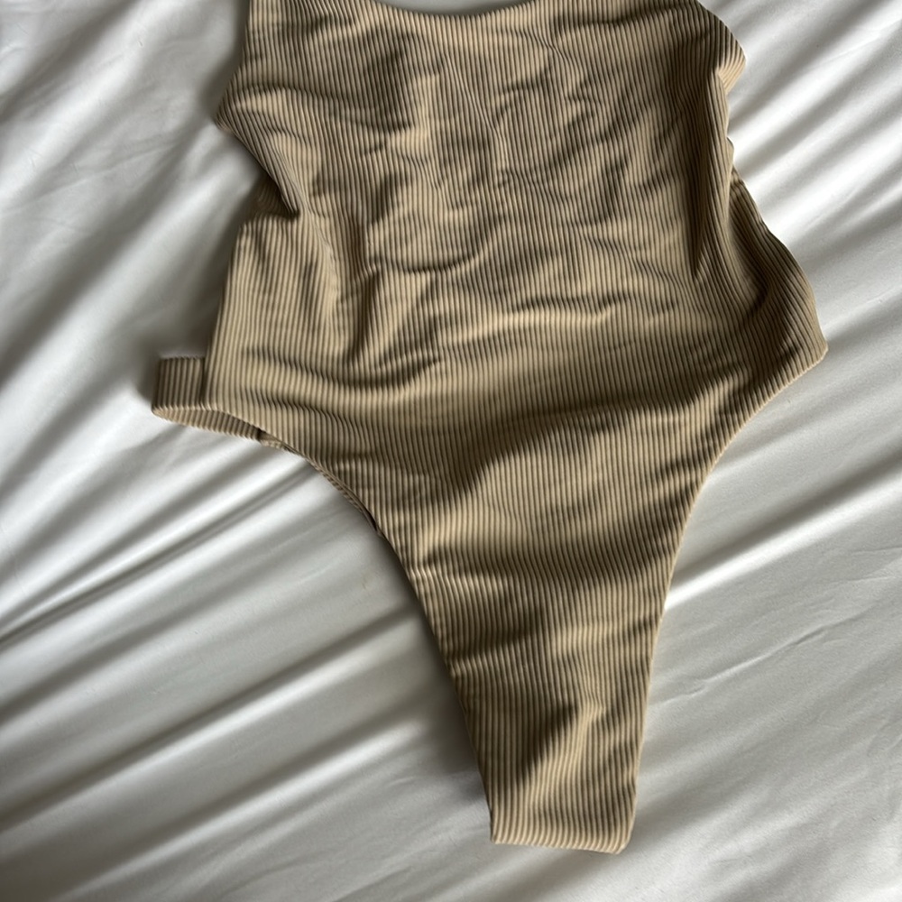 NWT Frankies Bikinis Victoria One Piece *TAN* - Picture 5 of 10